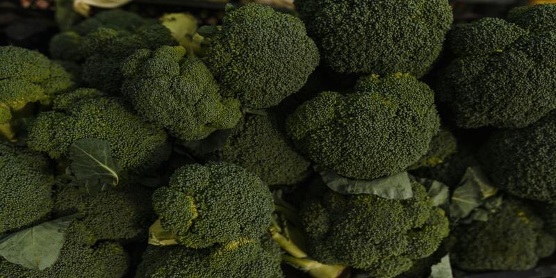 A pile of broccoli AI-generated content may be incorrect.