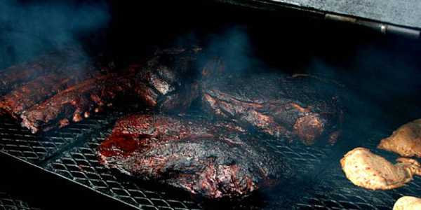 How to Smoke Meat Like a Pitmaster at Home (Beginner-Friendly Guide)