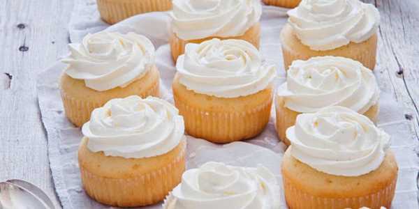 How to Bake Fluffy Vanilla Cupcakes: 7 Steps That Always Work